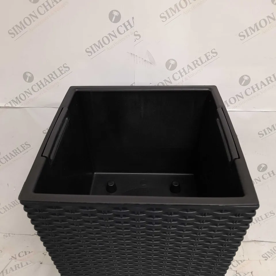 LARGE BLACK PLANT POT