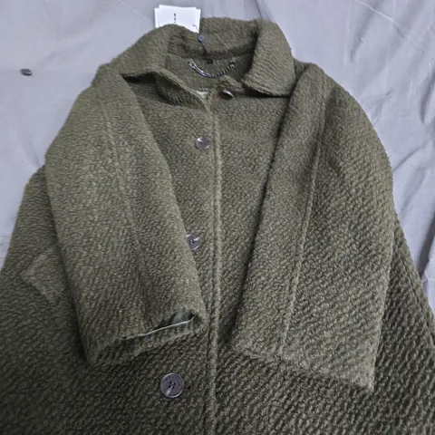 WHISTLES ROMY BOUCLE COAT – UK 6 (EU 34) – OLIVE