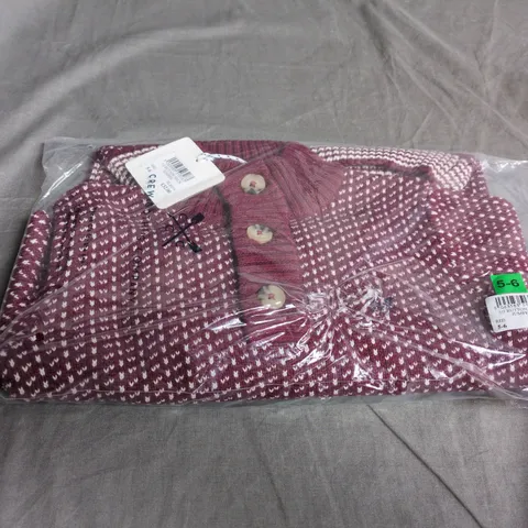 CREW CLOTHING COMPANY KIDS' UK 5-6 HALF-BUTTON NECK JUMPER – RED