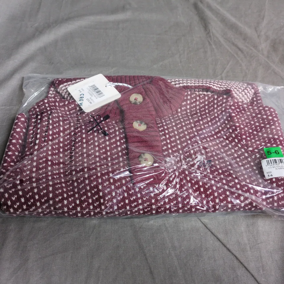 CREW CLOTHING COMPANY KIDS' UK 5-6 HALF-BUTTON NECK JUMPER – RED