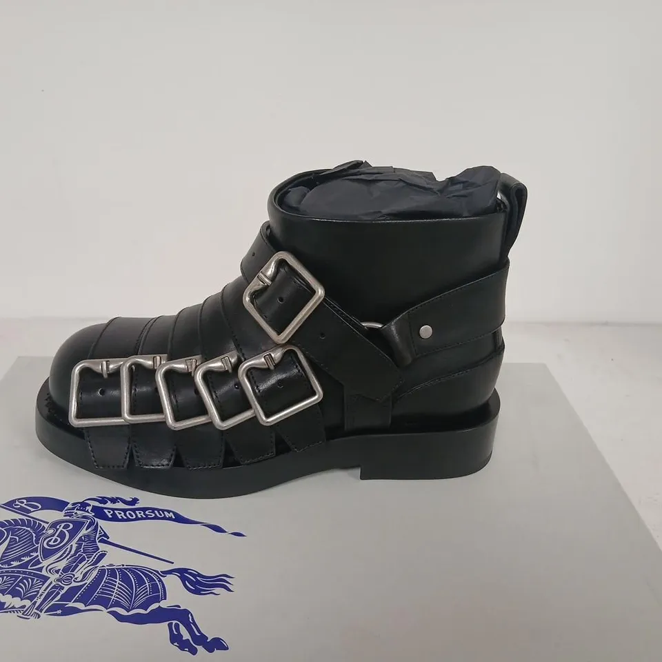 BURBERRY LEATHER BUCKLE BOOTS, UK 3 (EU 36)