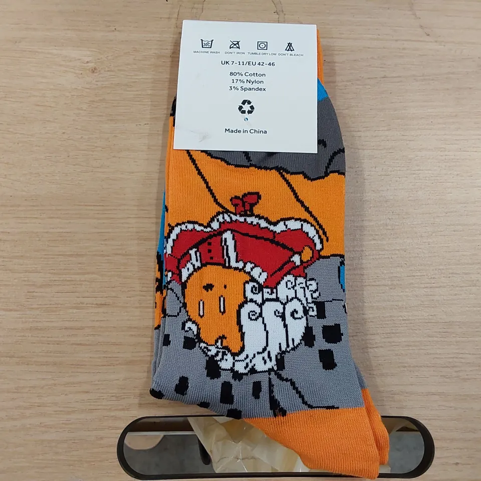 BOX OF APPROXIMATELY 360 BRAND NEW BIER CO SOCKS (1 BOX)