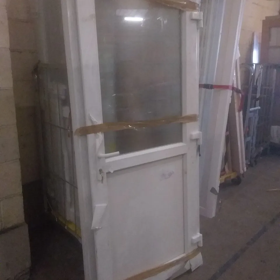 PVCU HALF GLAZED OBSCURE BACK DOOR RIGHT HAND OPENING 2055×920×70MM
