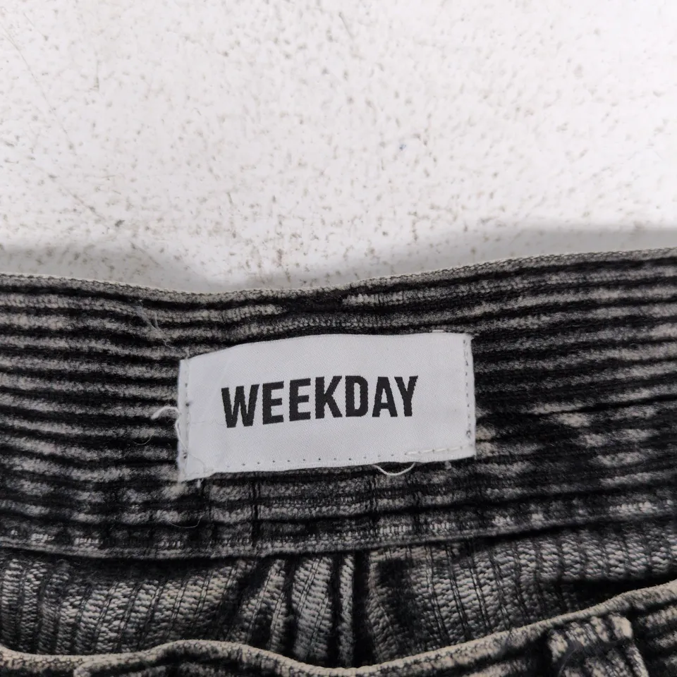 WEEKDAY SPACE WASHED CORD TROUSERS – UK 30
