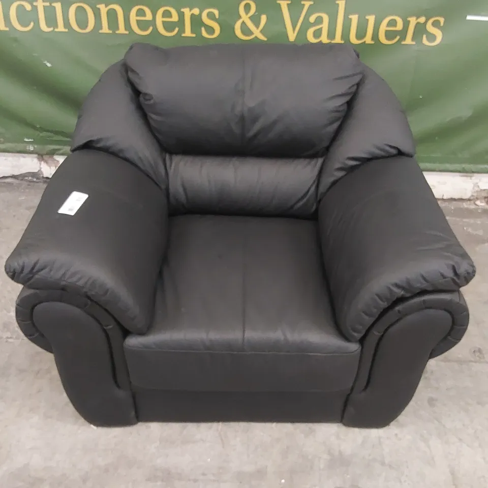QUALITY DESIGNER BLACK FAUX LEATHER ARMCHAIR 