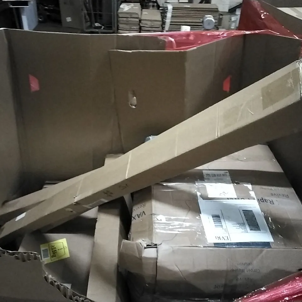 PALLET OF ASSORTED PRODUCTS AND HOUSEHOLD GOODS TO INCLUDE;STEP LADDERS,LED LIGHT,WARDROBE ON WHEELS