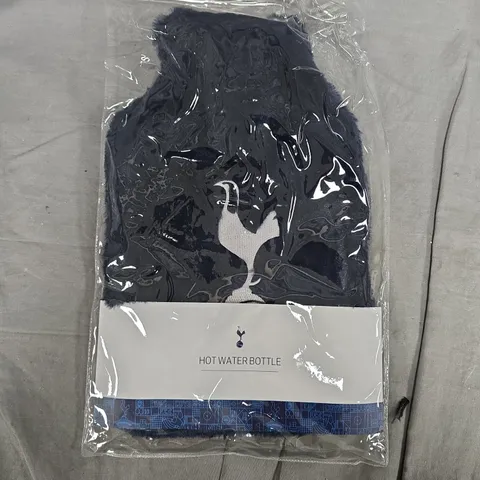 BAGGED OFFICIALLY LICENSED TOTTENHAM HOTSPUR HOT WATER BOTTLE