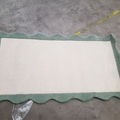 QUALITY DESIGNER AREA RUG - APPROXIMATELY 144X80CM