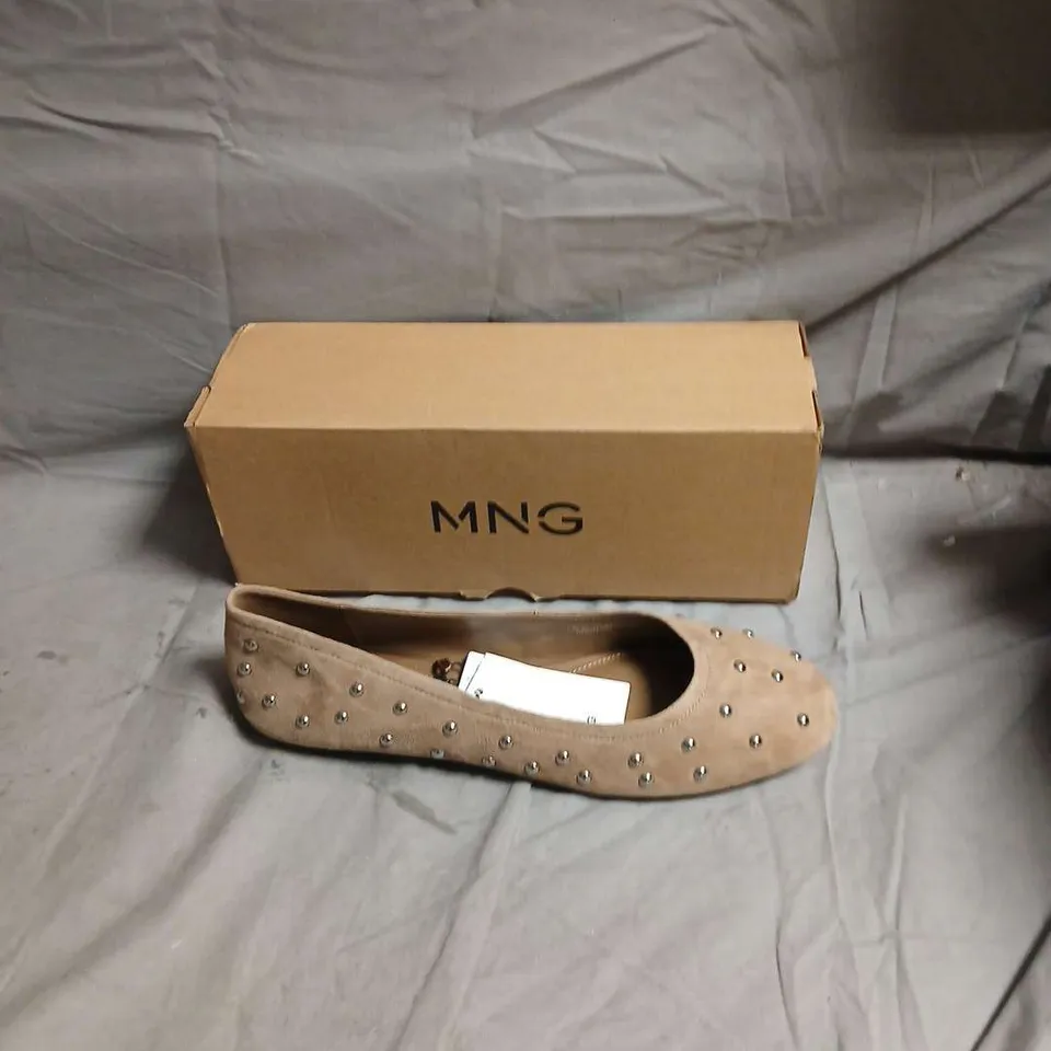 MNG BY MANGO WOMEN'S TAUPE SUEDE STUDDED BALLET FLATS - SIZE EUR 41