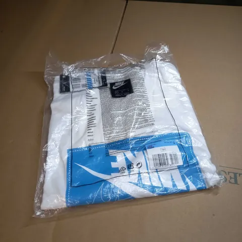 BAGGED NIKE GRAPHIC BLUE AND WHITE T SHIRT MEDIUM
