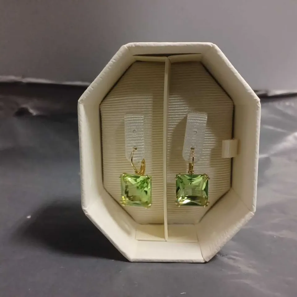 BOXED SWAROVSKI MILLENIA DROP EARRINGS 