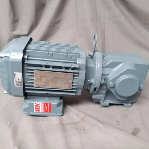 SEW EURODRIVE SA37 DRN71M4 GEAR MOTOR