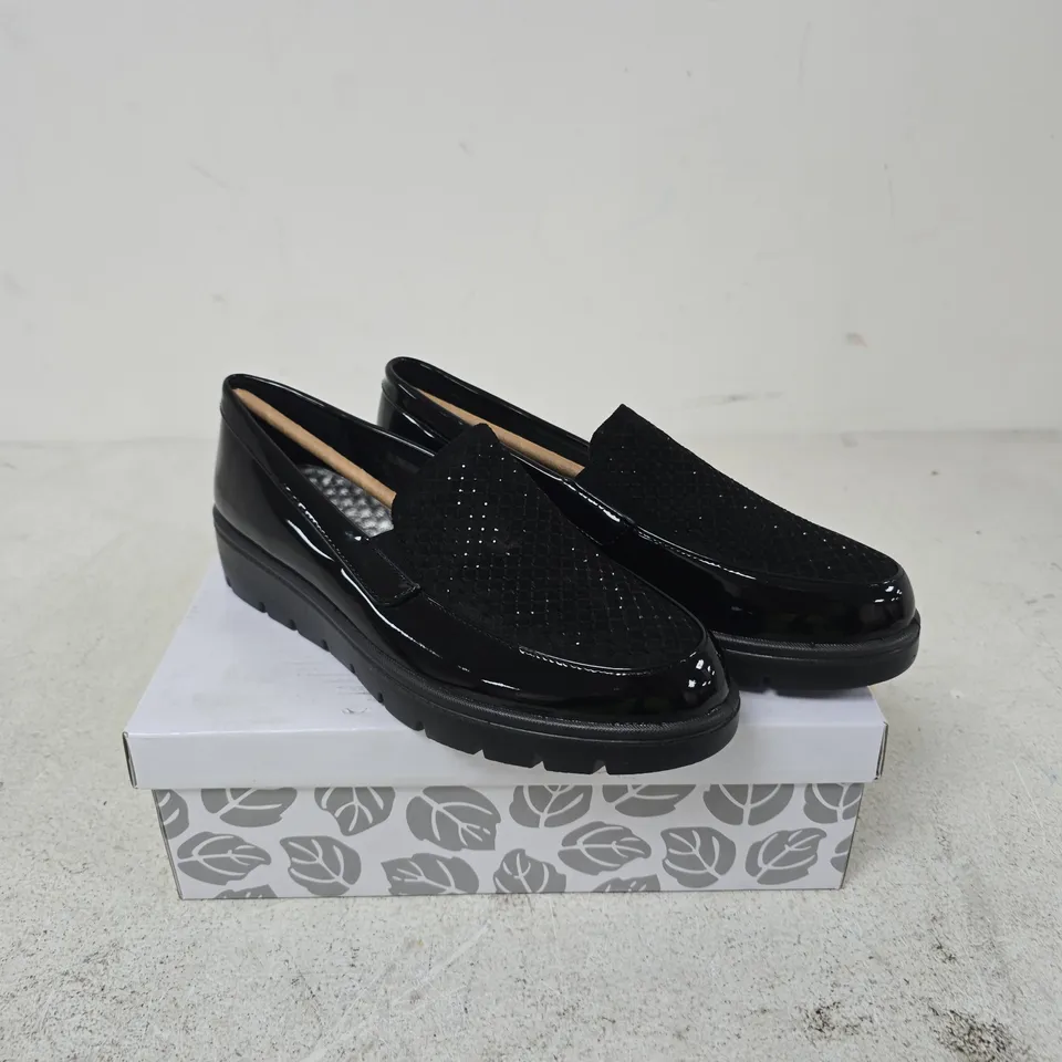 SHOE TREE COMFORT BARBARA BLACK PATENT SLIP-ON SHOES – UK 6