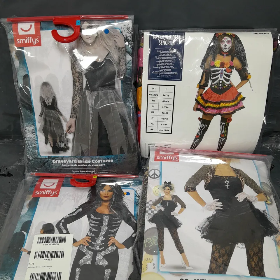 APPROXIMATELY 8 ASSORTED HALLOWEEN THEMED COSTUMES IN VARIOUS SIZES 