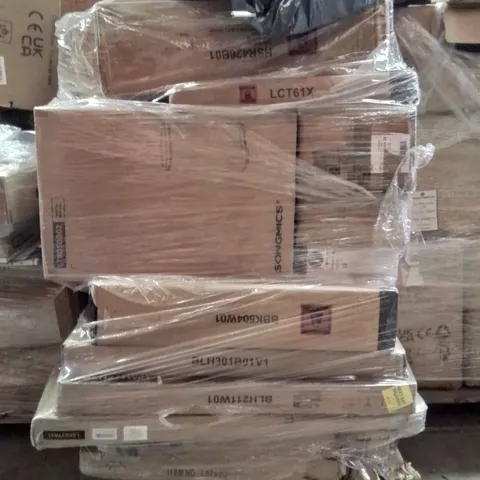 PALLET OF ASSORTED HOUSEHOLD GOODS AND PRODUCTS TO INCLUDE;CLOTHES RACK,OFFICE CHAIR,TRASH CAN