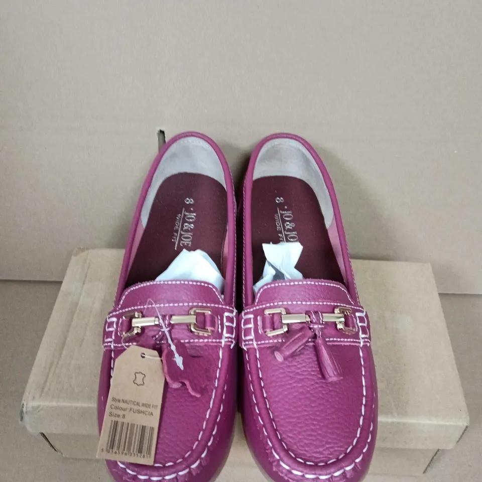 BOXED PAIR OF JO & JOE WOMEN'S PINK LEATHER MOCCASIN LOAFERS WITH TASSEL – UK SIZE 8