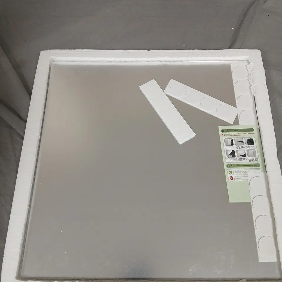 SET OF 4 BATHROOM MIRROR TILES