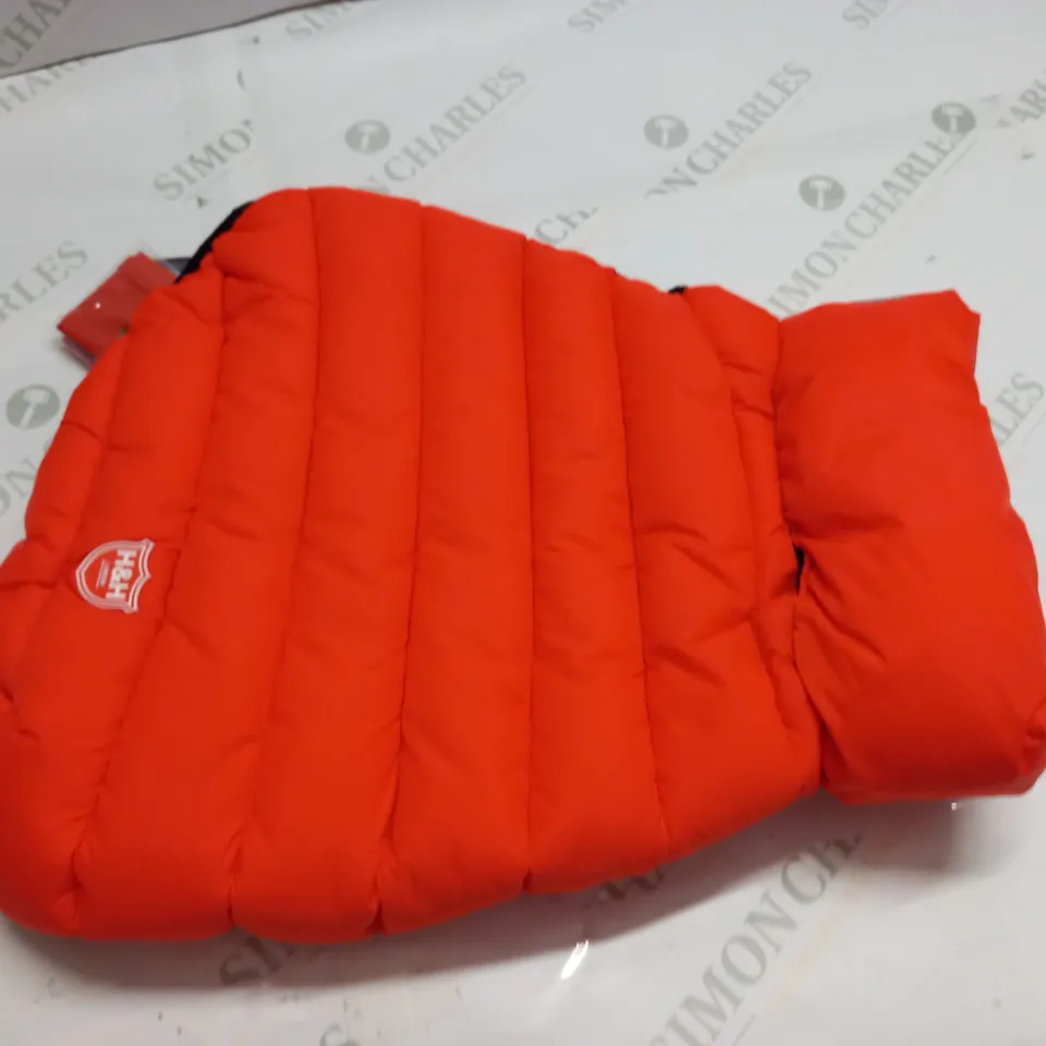 HUGO & HUDSON REVERSIBLE PUFFER DOG VEST - 15/16"