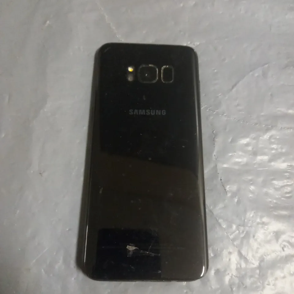 SAMSUNG GALAXY S8 SMARTPHONE IN BLACK