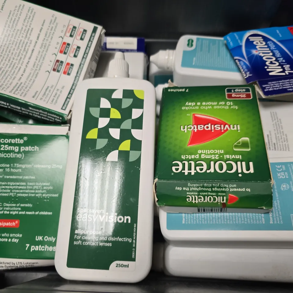 APPROXIMATELY 15 ASSORTED VISION CARE ITEMS & NICOTINE TO INCLUDE - NICORETTE NASAL SPRAY , SPECSAVERS EASI PURPOSE , SPECSAVERS ALL PURPOSE ETC