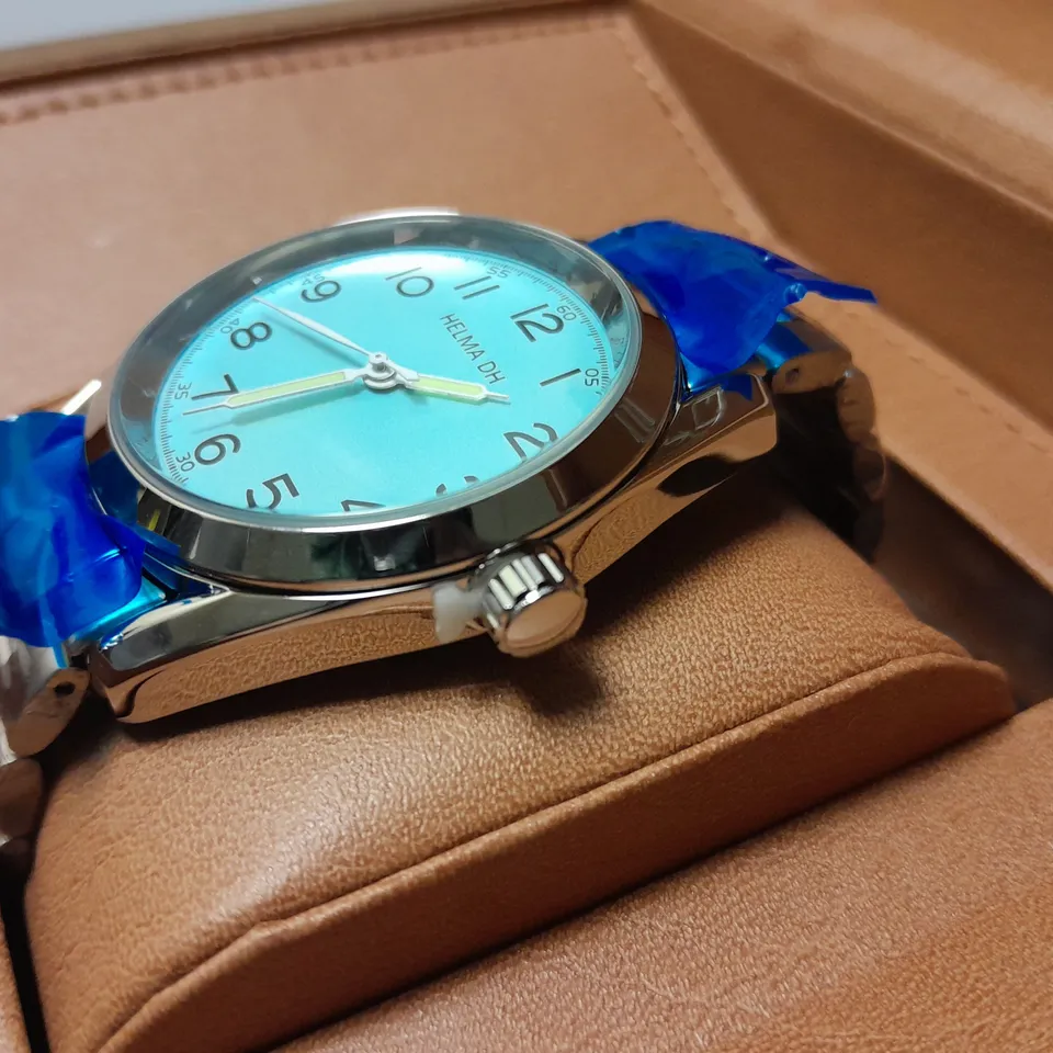 HELMA DH WATCH WITH STAINLESS STEEL CASE AND STRAP IN GIFT BOX