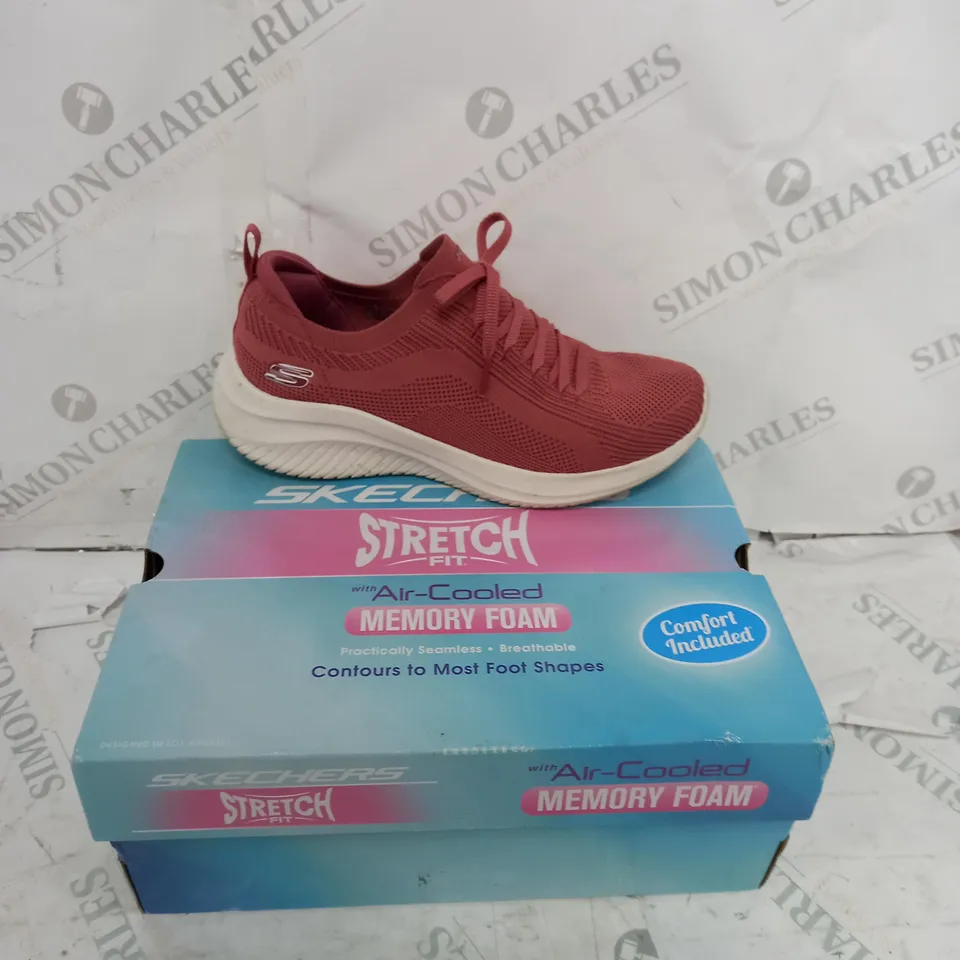 BOXED PAIR OF SKECHERS STRETCH FIT ULTRA FLEX 3.0 SHOES RUST UK SIZE 4.5