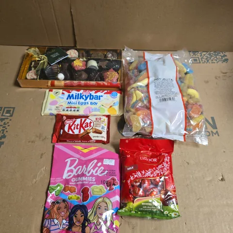 TOTE OF APPROXIMATELY 15 CONFECTIONERY ITEMS TO INCLUDE FIZZY JELLY MIX SWEETS, MILKYBAR MINI EGGS BAR AND BARBIE GUMMIES