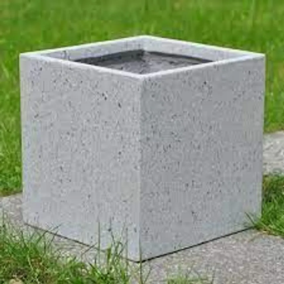 CONTEMPORARY MARBLE PLANTER BOX 