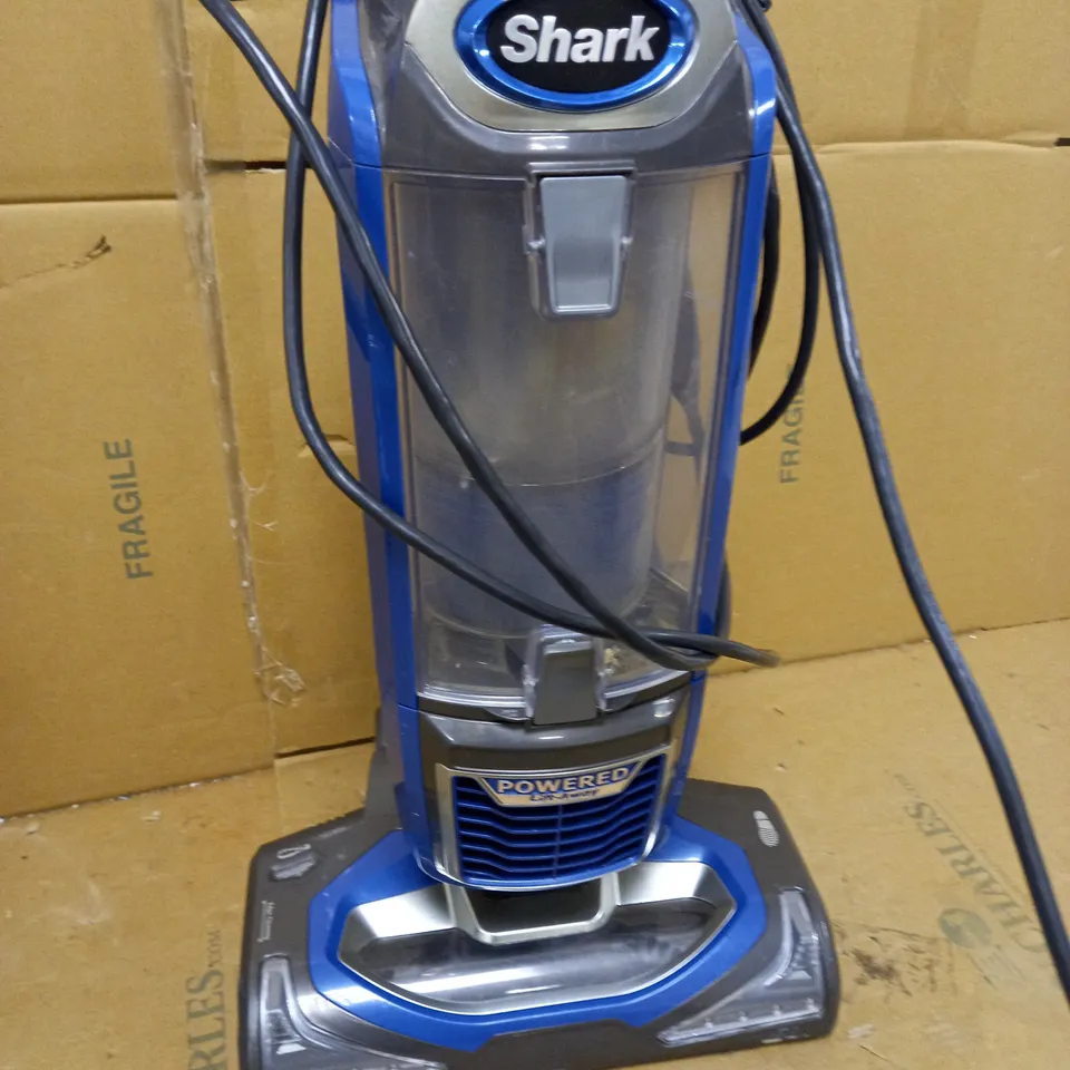 SHARK UPRIGHT VACUUM CLEANER