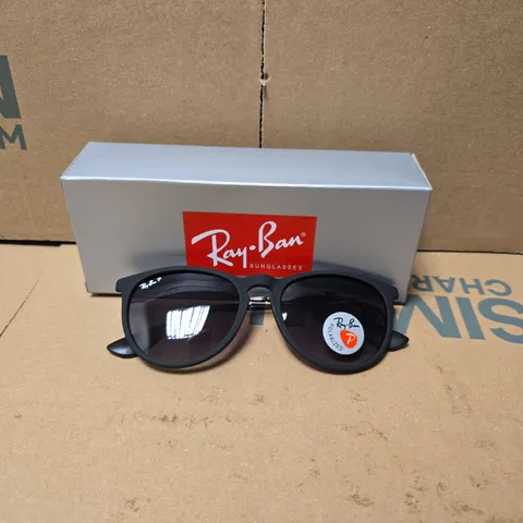 BOXED RAYBAN ERIKA CLASSIC SUNGLASSES IN BLACK