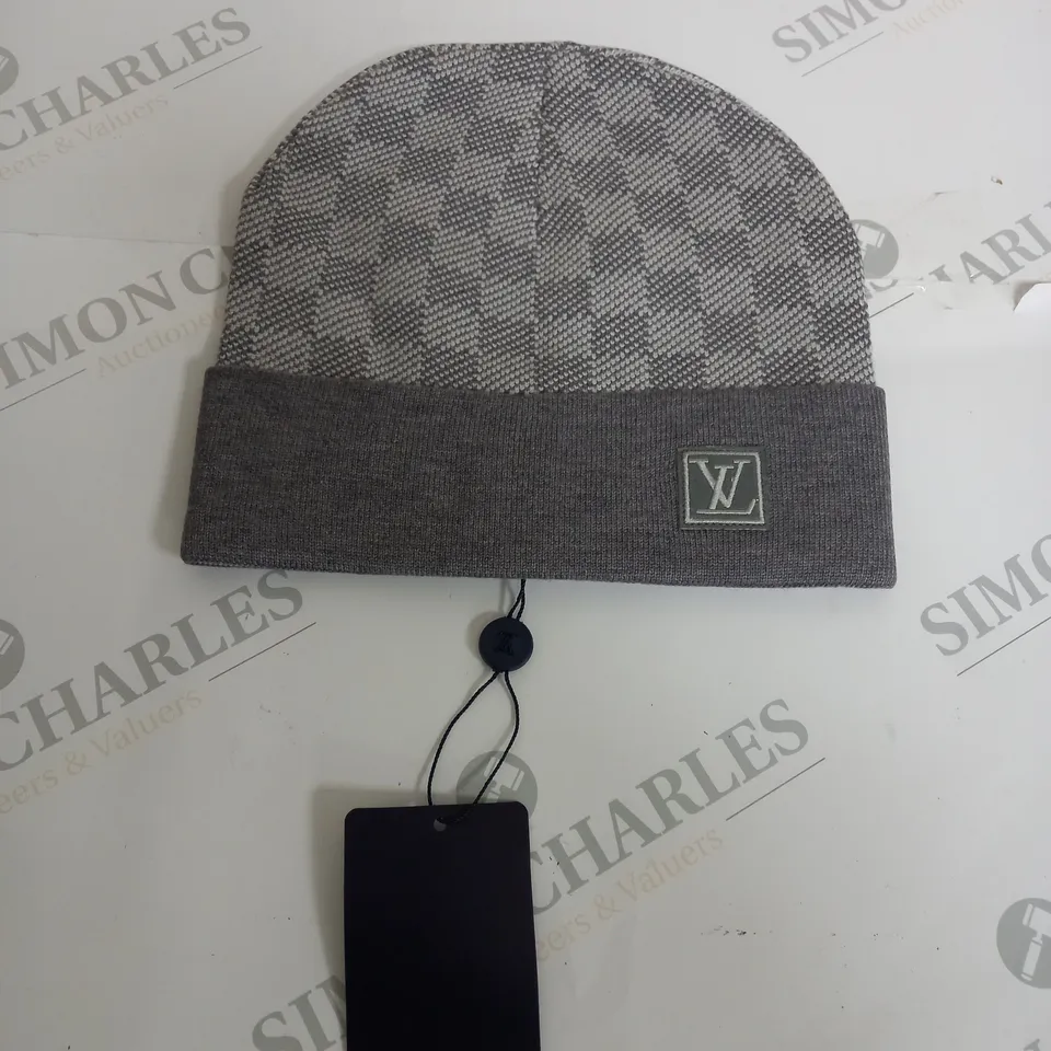 LOUIS VUITTON BEANIE - ONE SIZE