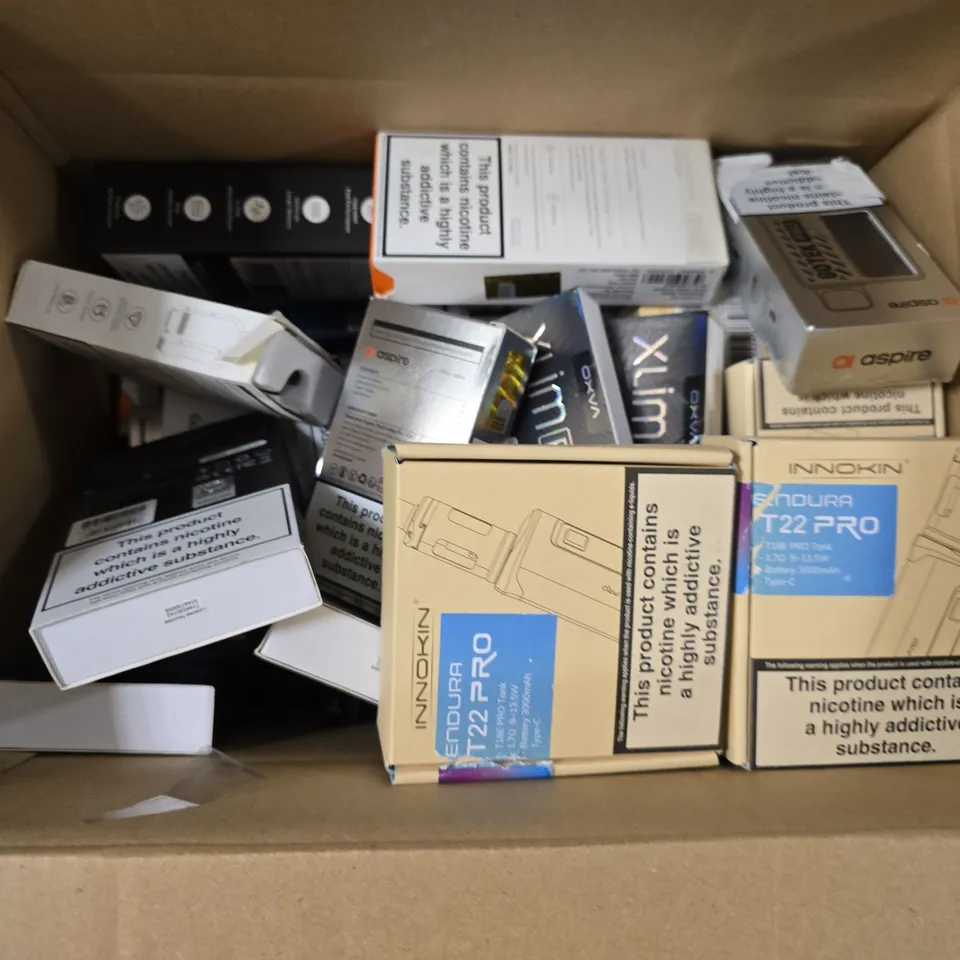 BOX OF APPROXIMATELY 18 ASSORTED E-CIGARETTES PRODUCTS TO INCLUDE - INNOKIN, ASPIRE , OXVA 
