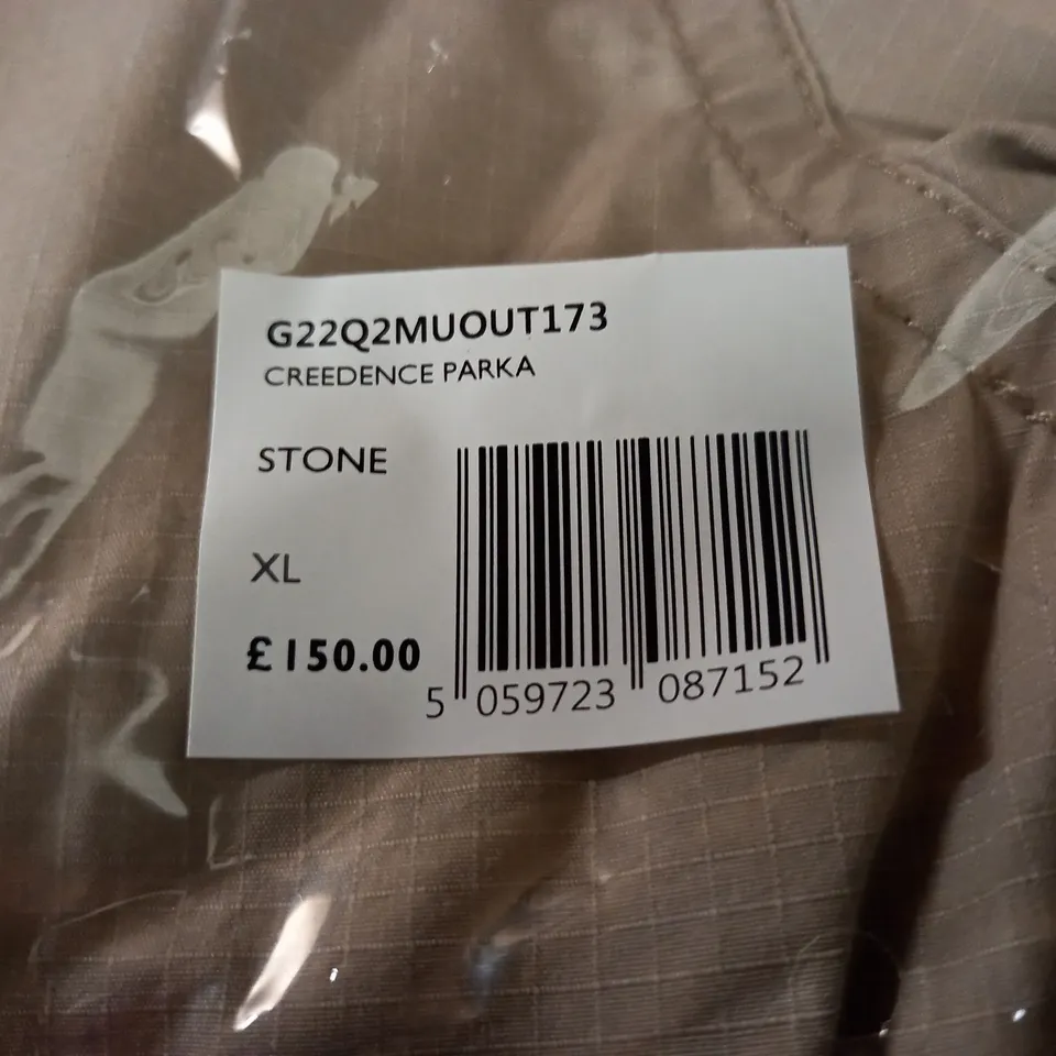 BAGGED PRETTY GREEN CREEDENCE PARKA IN STONE - XL