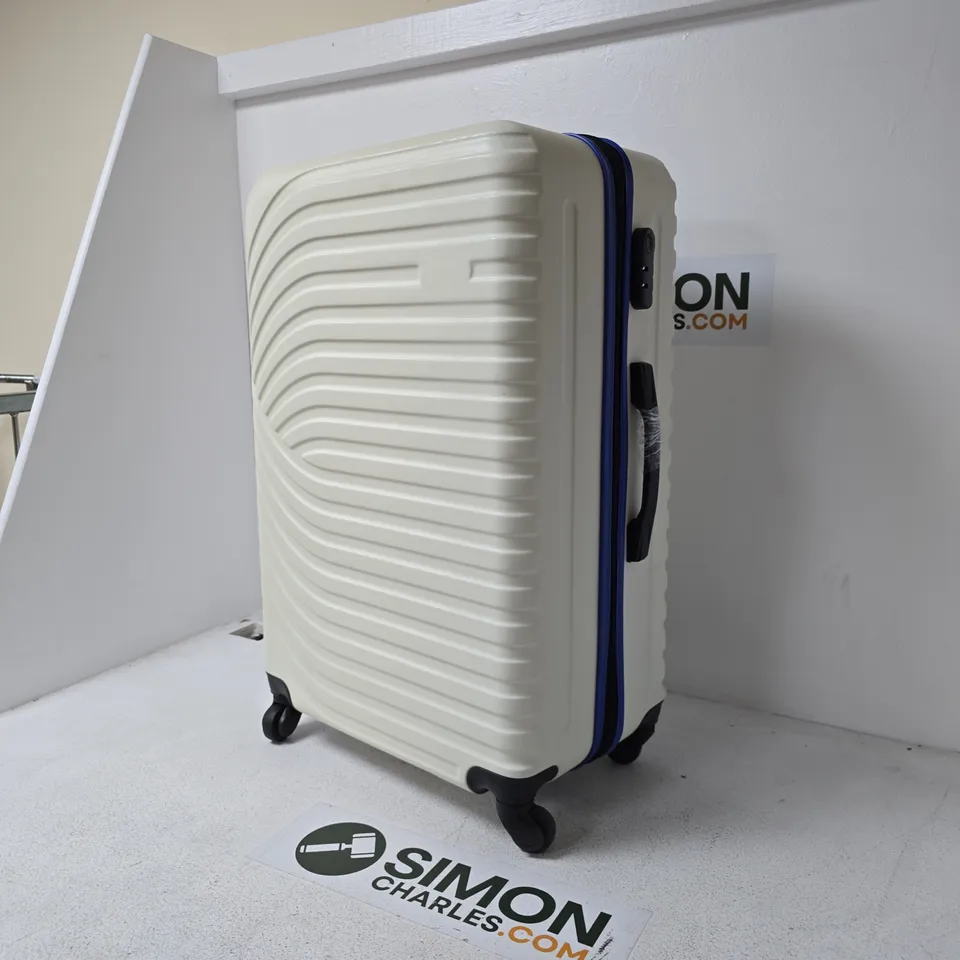 SET OF 3 INTER LOCKING HARD SHELL SUIT CASES - CREAMY WHITE