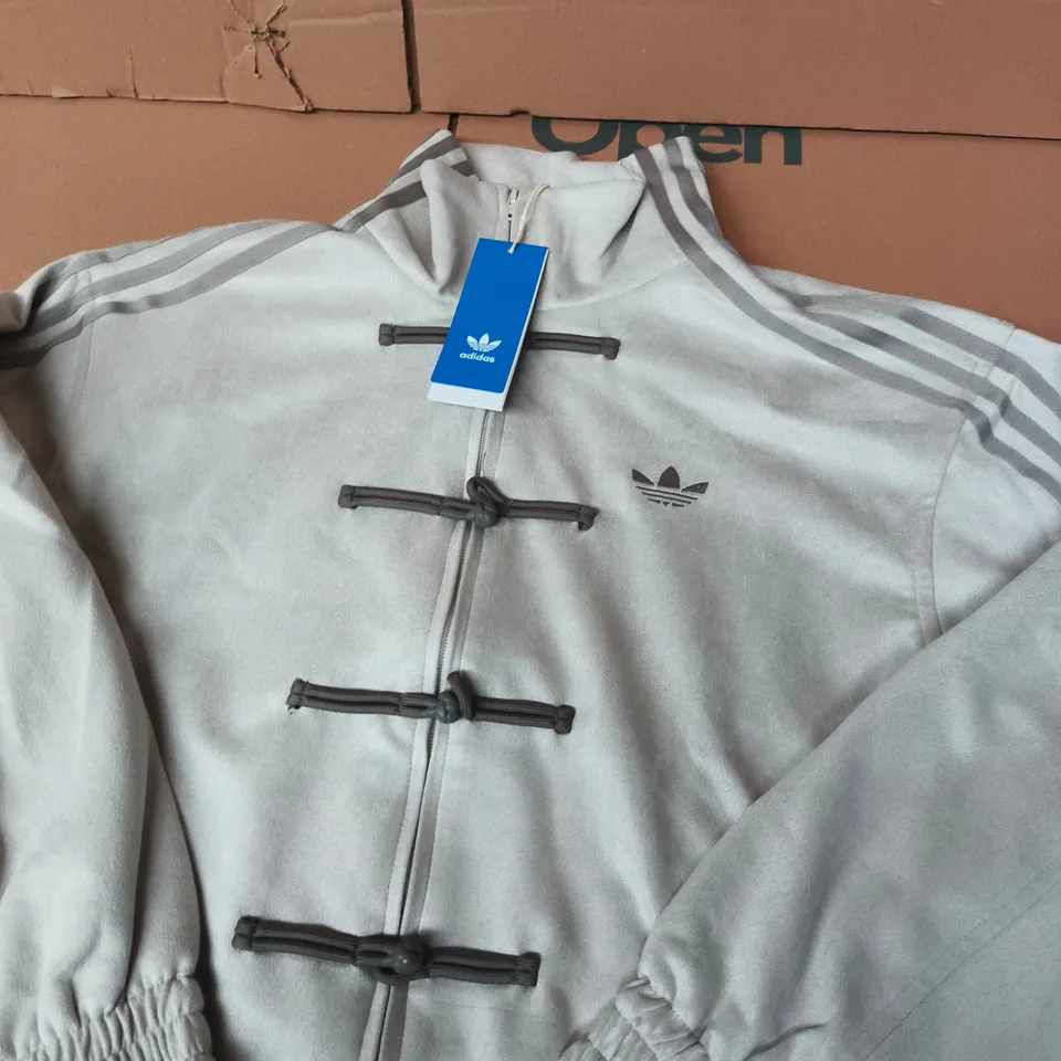 ADIDAS GREY TOGGLE-CLOSURE JACKET WITH CHEST TREFOIL LOGO – SIZE S