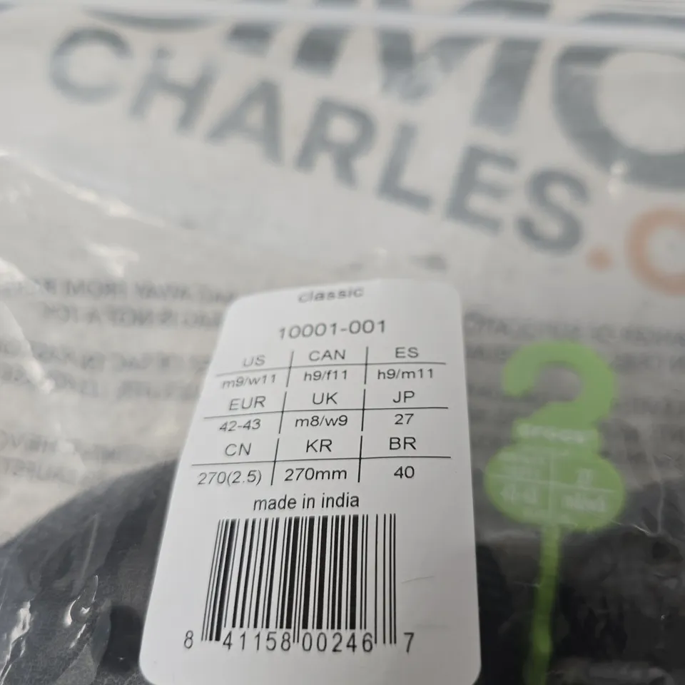 CROCS CLASSIC CLOG – BLACK, UK M8 / W9 (EU 42-43)