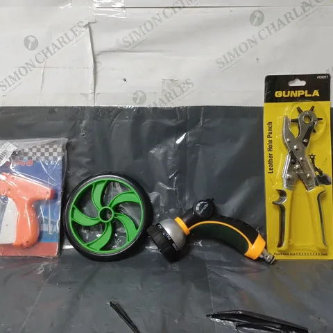 BOX OF APPROXIMATELY 15 ASSORTED ITEMS TO INCLUDE - GUNPLAY HOLE PUNCH , AQUA CREST FILTER , THE FITLIFE ETC