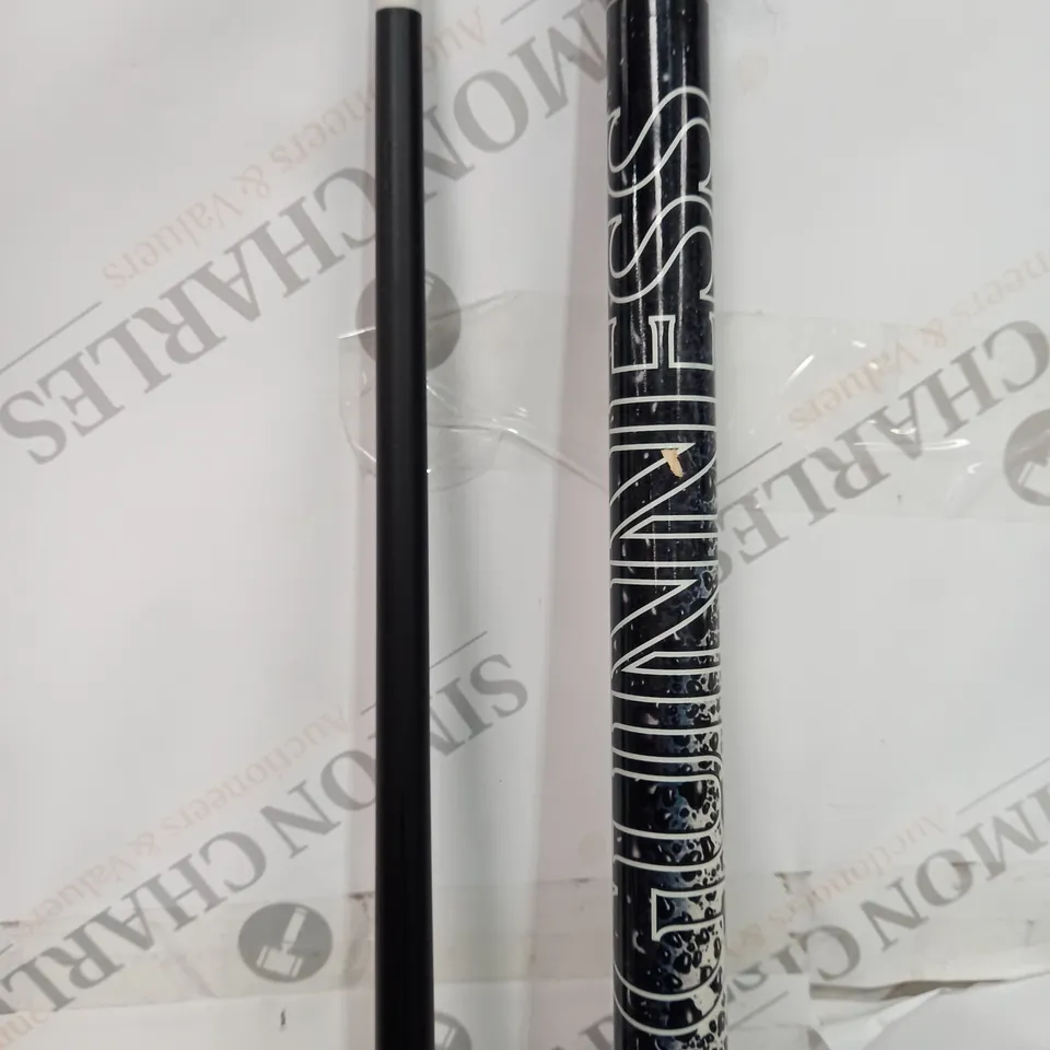 GUINNESS SNOOKER CUE IN BLACK