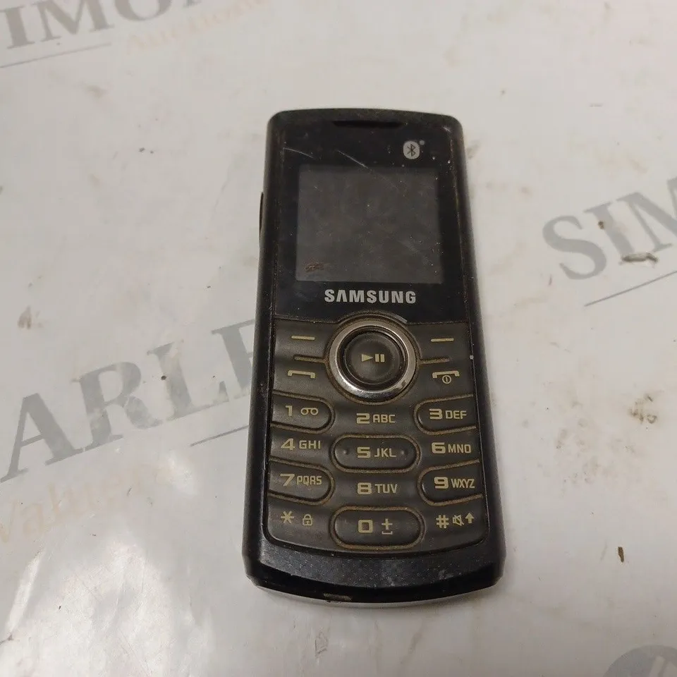 SAMSUNG GT-E2121B PHONE