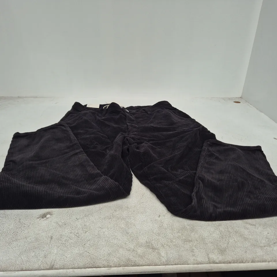ZARA Carrot Fit Corduroy Trousers – Black, UK 32 (EUR 42)