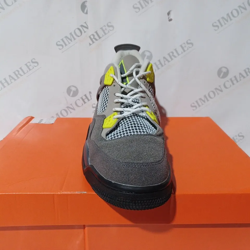 NIKE AIR RUN SWIFT 2 - UK 12 