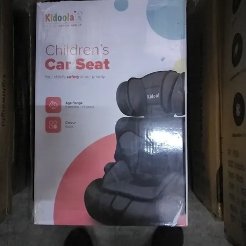 BOXED KIDOOLA CHILDREN'S CAR SEAT / BOOSTER SEAT - BLACK