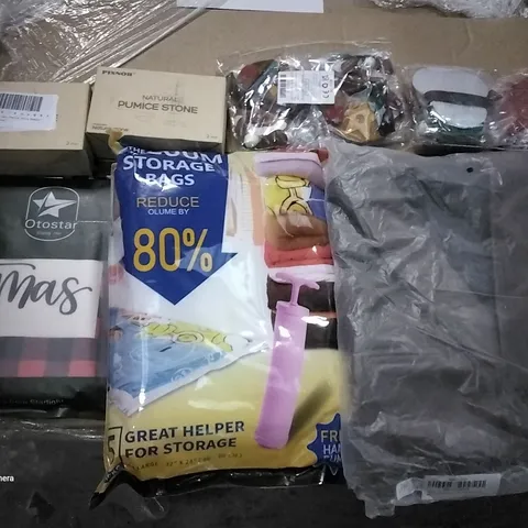 PALLET OF ASSORTED ITEMS INCLUDING NATURAL PUMICE STONE, VACUUM STORAGE BAGS, CHRISTMAS THROW PILLOW COVERS, CHRISTMAS DECORATIONS, WOMENS LEATHER BLAZER