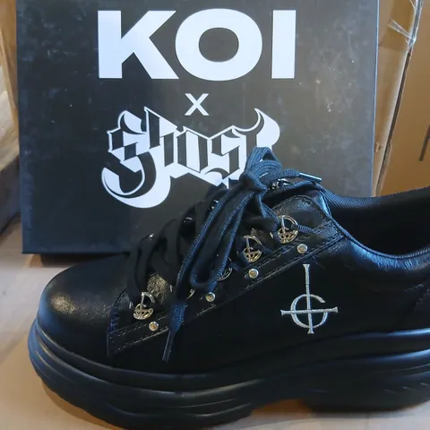 KOI X GHOST ZENITH MEN'S CRUCIFIX CHUNKY TRAINERS – UK 10, BLACK