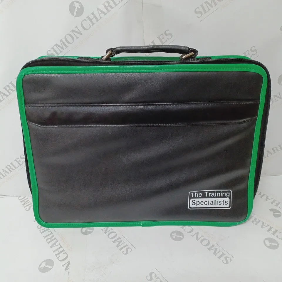 THE TRAINING SPECIALISTS BAG BLACK/GREEN