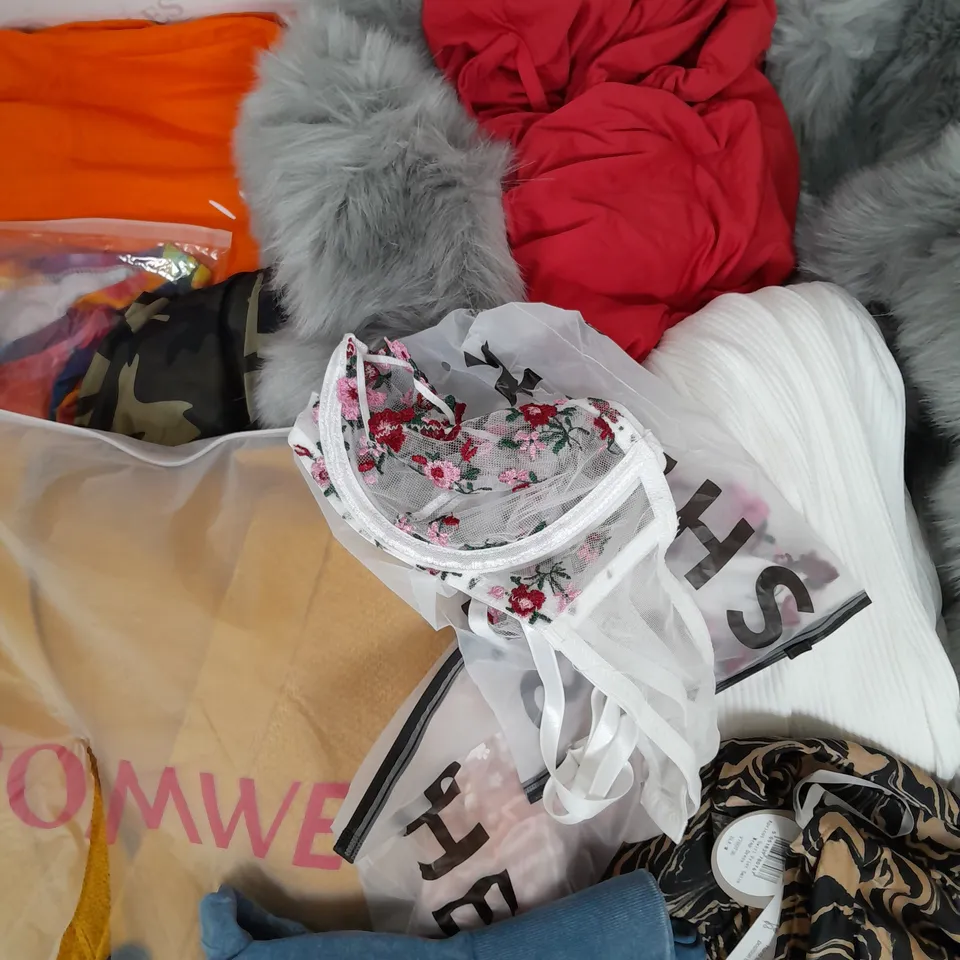 LARGE BOX OF ASSORTED CLOTHING ITEMS TO INCLUDE LINGERIE, DRESSES AND JUMPERS