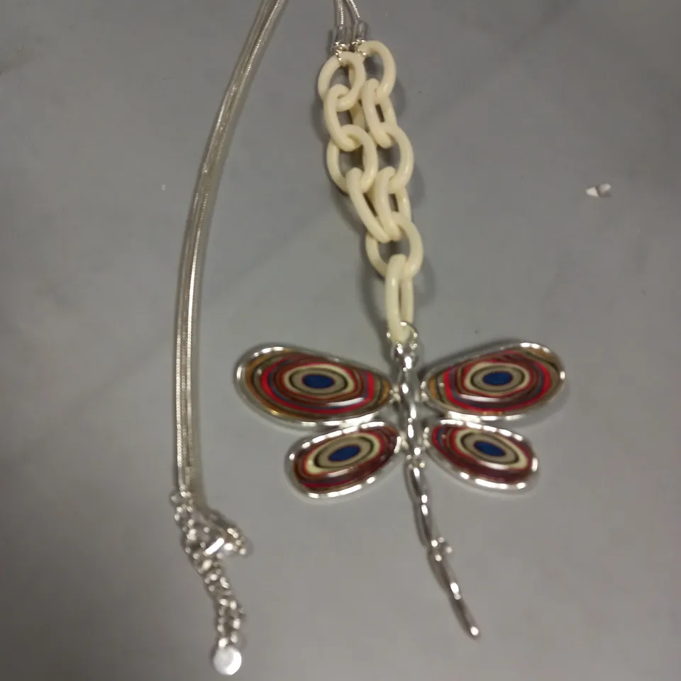 BRAND NEW BROWN PEPPER HANDBAGS DRAGONFLY NECKLACE