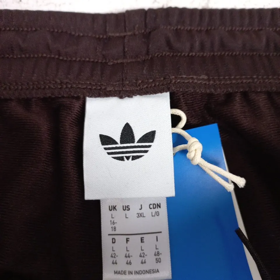 ADIDAS TRACK PANTS – BROWN WITH BLUE STRIPES, UK L