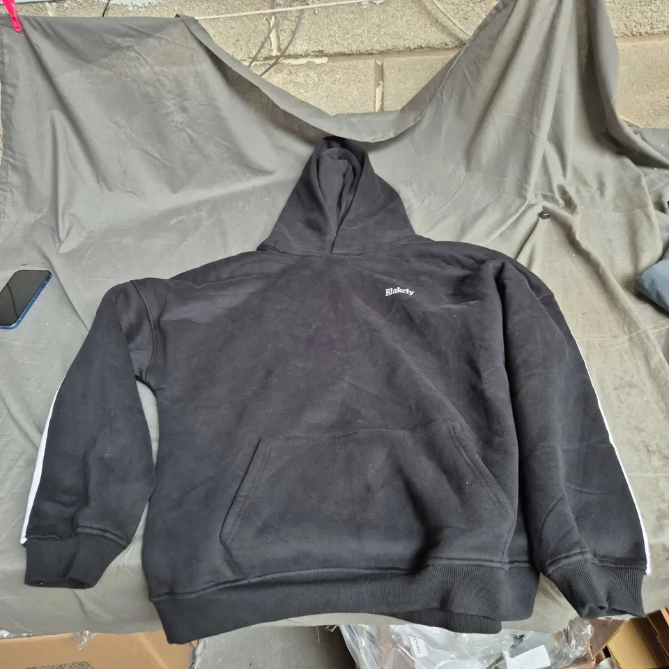 BLAKELY HOODIE – BLACK – MEDIUM