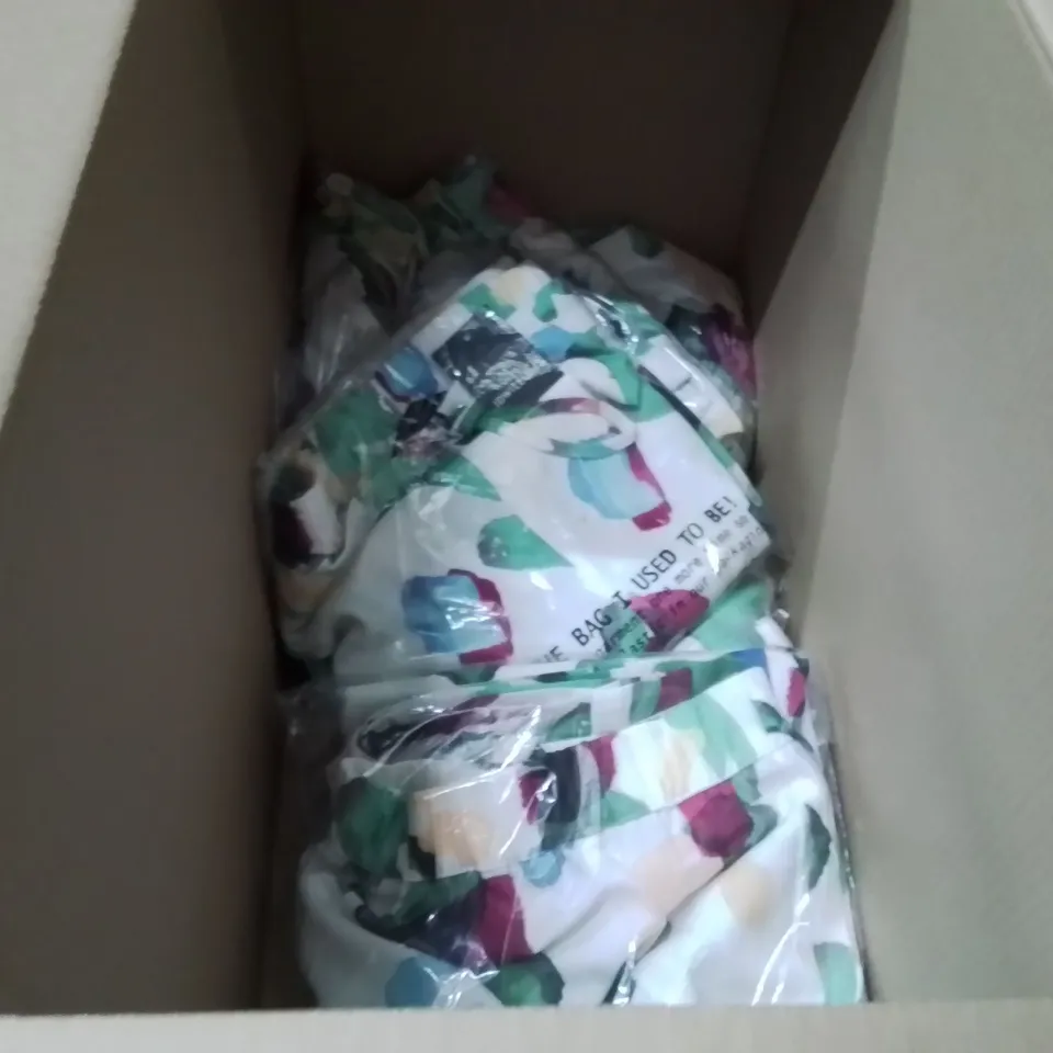 BOXED BRAND NEW APPROXIMATELY 7 JD WILLIAMS PRINTED WIDE LEG GREEN PRINT SIZE 24